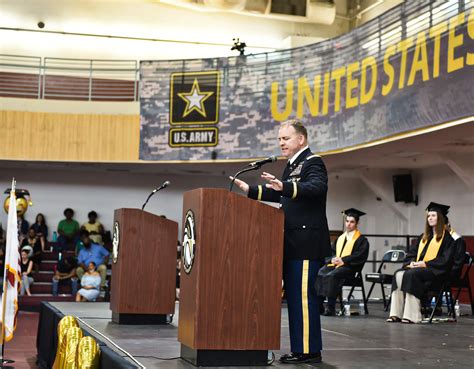 Humphreys High School Graduation Ceremony - U.S. Army Garr… | Flickr