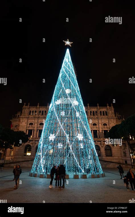 Christmas lighting in Porto Stock Photo - Alamy