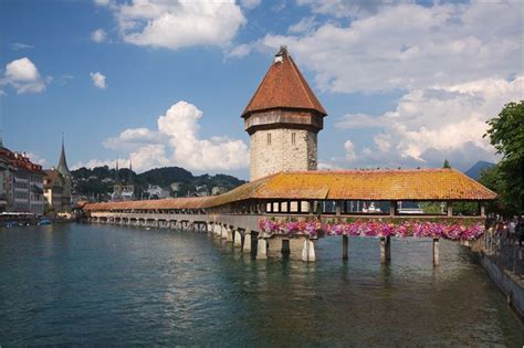 Chapel Bridge or Kapellbrücke - Facts and History Information