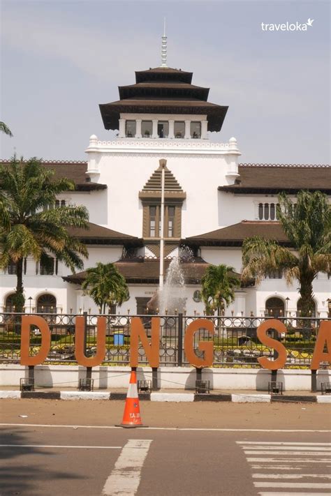 Bandung Iconic Landmark | Wisata asia, Foto wisata, Estetika kota