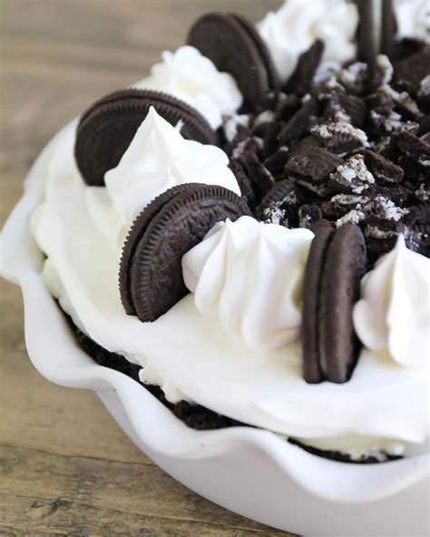 Oreo Pudding Pie {Easy No Bake Dessert!} | Lil' Luna