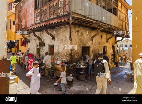 Mombasa old town hi-res stock photography and images - Alamy