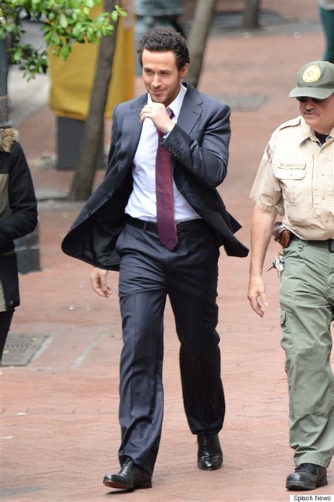 Ryan Gosling Looks Like A Total Finance Bro On The Set Of 'The Big Short' | HuffPost Entertainment