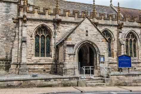 Dorchester, Dorset, St Peter's Church | History & Photos