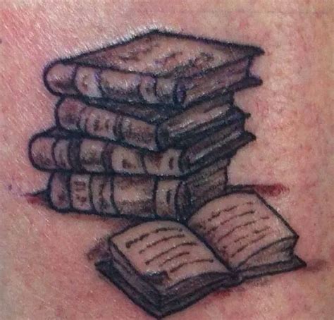 Stack of books tatoo Small Tattoos, Fish Tattoos, Book Tattoo, Stack Of Books, Tattoo Drawings ...