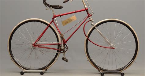 bike blog or die: Bicycle Design Battle! 1880's Edition.