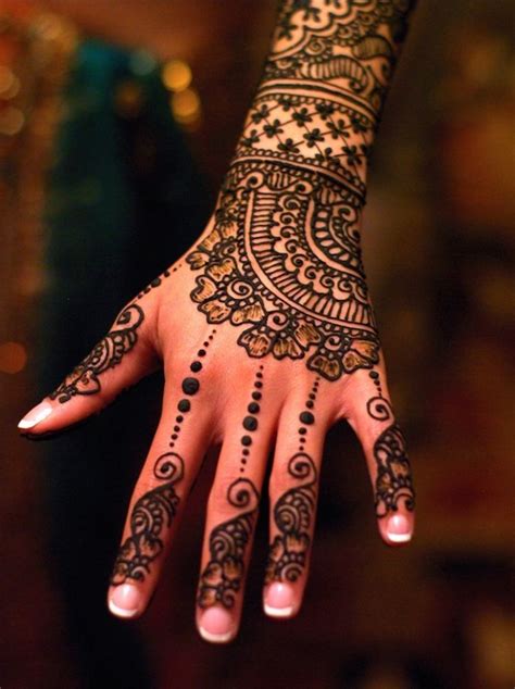 Pin by amazingtravelpost on ART&DESIGN | Henna tattoo designs, Black mehndi designs, Henna