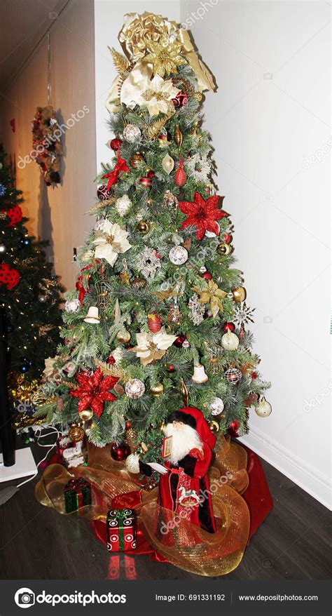 Decorated Christmas Tree Room Stock Photo by ©catstail 691331192