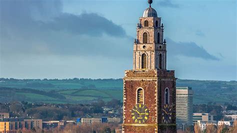 Visit Shandon Bells & Tower, St Anne's Church with Discover Ireland