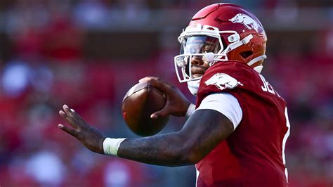 Razorbacks' KJ Jefferson on just running ball in 41-27 win over Auburn ...