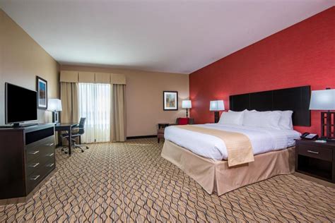 Book Holiday Inn Salina (Salina (KS)) - 2019 PRICES FROM A$101!