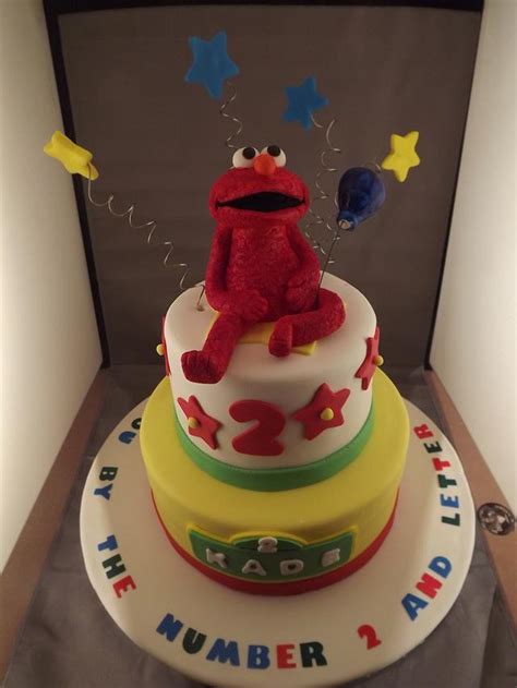 Elmo 2nd birthday cake - Decorated Cake by Loracakes - CakesDecor