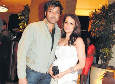 Bobby deol With His Wife - Desi Comments