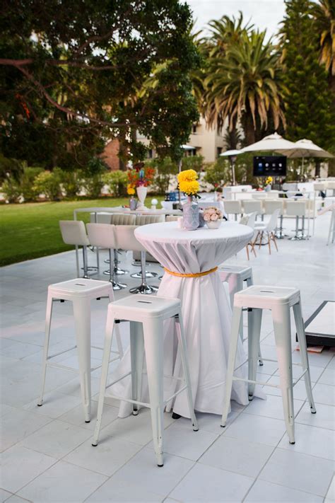 White cocktail furniture at an outdoor event for pre-drinks | Wedding bar decor, Cocktail ...