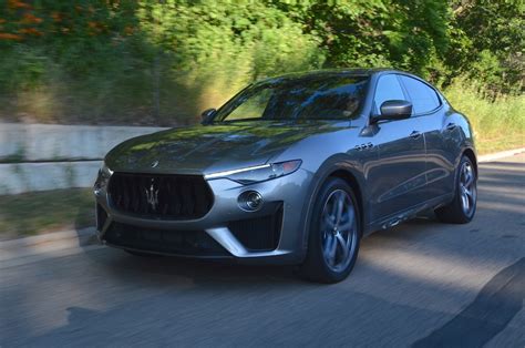 2019 Maserati Levante Trofeo Review - GTspirit