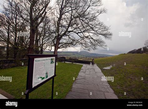 Leyburn shawl walk ridge yorkshire dales sign hi-res stock photography and images - Alamy