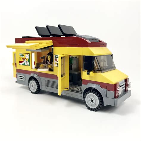 CITY PIZZA Food Truck (MOC based off 60150) : r/lego