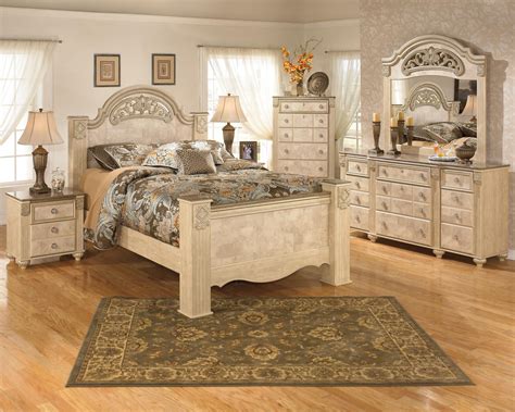 Saveaha Queen 6 piece set by Signature Design by Ashley at Del Sol Furniture | Ashley bedroom ...