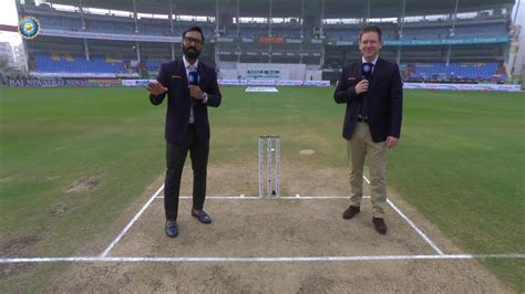 Watch India Vs England - Pitch Report - 2nd Test - Day 3 Video Online ...