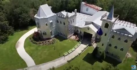 My dad built 12,000ft home entirely out of trash - it took him decades, now it's a 'castle ...