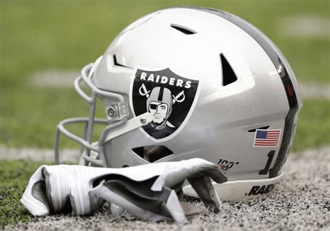 Oakland Raiders Logo Design – History, Meaning and Evolution | Turbologo