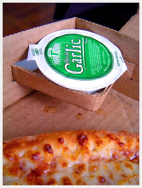 Papa John's Garlic Sauce Recipe in 2020 | Garlic sauce recipe, Papa johns garlic sauce, Sauce ...