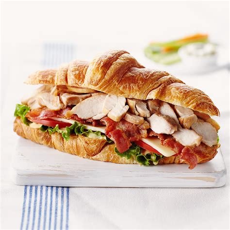 Croissant BLT with Sautéed Chicken | Chicken.ca