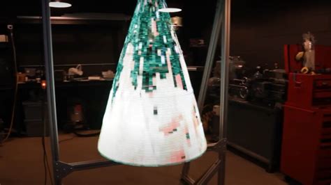 Holographic Christmas Tree Is Spectacular But Deadly, See It In Action | GIANT FREAKIN ROBOT