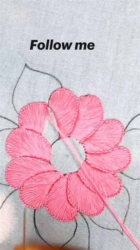 Hand embroidery 🪡 design | Embroidery and stitching, Simple hand embroidery patterns, Hand ...