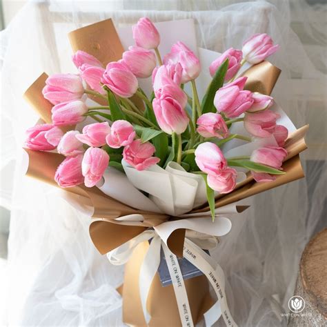 Pink tulips bouquet | Pink tulips bouquet, Tulip bouquet, Pink tulips