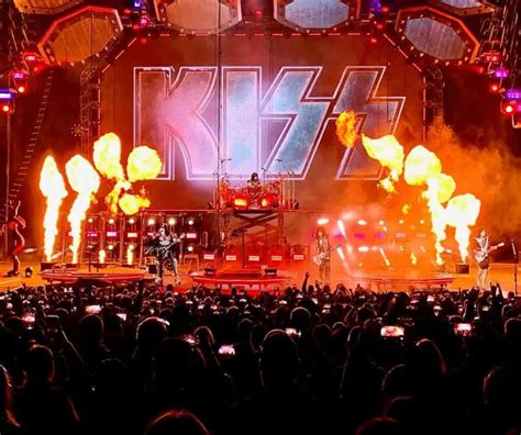 Review: KISS “End of the Road Tour” – DGN Omega