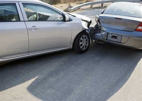 Rear-end Collision Injuries | Burns, Bryant, Cox, Rockefeller & Durkin ...