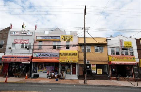 Diverse Housing, Parks and Challenges in Canarsie, Brooklyn - WSJ