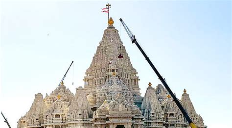 World's largest Hindu temple outside India in modern era to be ...