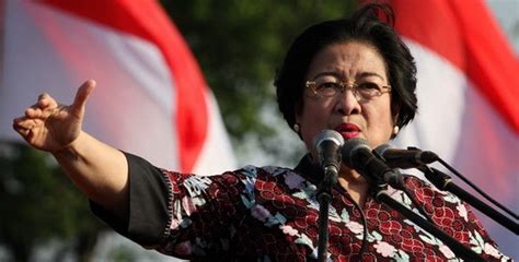 9 best Megawati images on Pinterest | Indonesia, Bali and Balinese