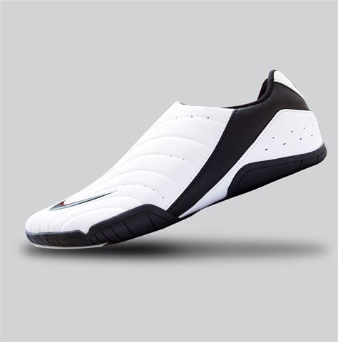 nike shoes - Free Large Images