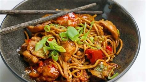 Chicken Manchurian With Noodles: The Best Indo-Chinese Combo