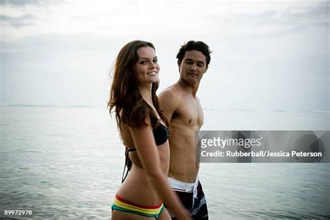 2,437 Hawaii Beach Couple Stock Photos, High-Res Pictures, and Images - Getty Images