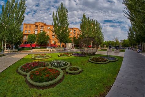 YEREVAN, ARMENIA - 05 AUGUST 2017: Famous Cascade Park, Fountain Editorial Photography - Image ...