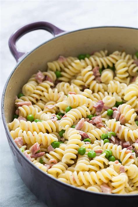 Pasta with Ham and Peas Recipe