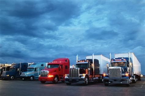 Top 9 Best Trucking Companies In The USA (2024)