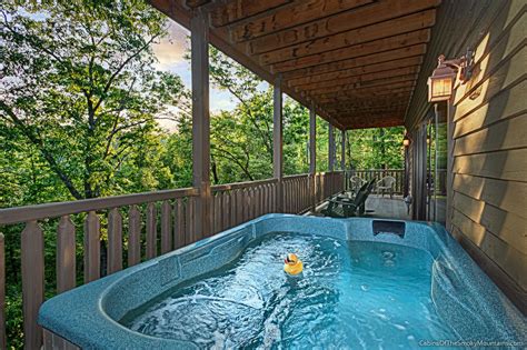 Gatlinburg Cabin Rentals: Smoky Mountain Cabins From $85