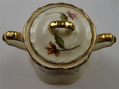 Vintage Floral Pattern Gold Trimmed Lidded Sugar Bowl