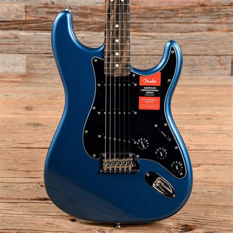 Fender FSR American Pro Stratocaster Lake Placid Blue 2019 – Chicago Music Exchange