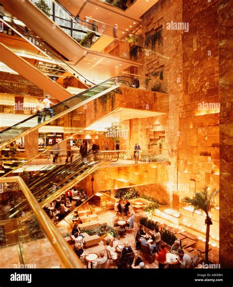 Interior Trump Tower New York Stockfotos & Interior Trump Tower New York Bilder - Alamy