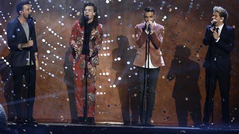 One Direction Performs "History" At "X Factor UK" Finale — Watch