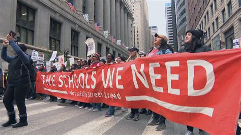 Striking CPS Teachers, Staff Take Message to City Hall | Chicago News | WTTW