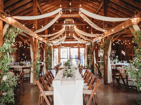 14 Unforgettable Barn Wedding Venues in New Hampshire