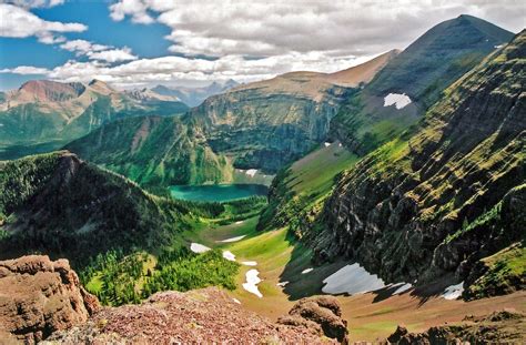 Glacier National Park (Waterton Glacier International Peace Park ...