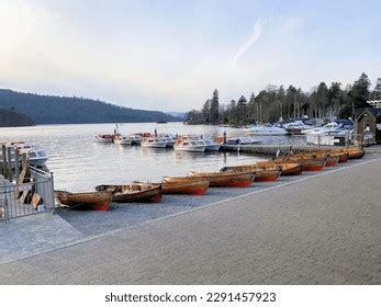 2,502 Lake Windermere Boat Images, Stock Photos, and Vectors | Shutterstock